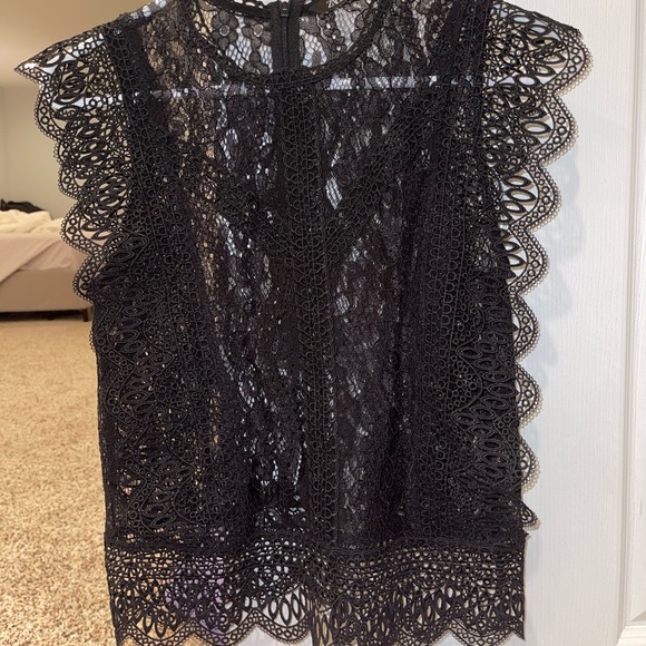 Lace top - Picture 1 of 3
